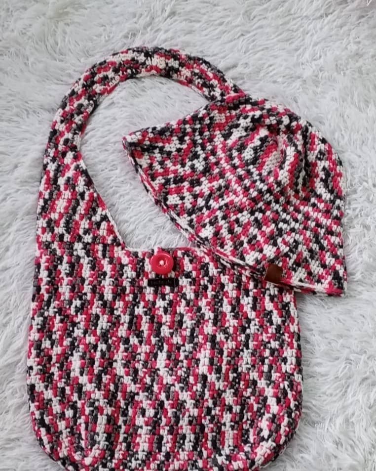 mytarooka's tweet image. It's never too late to surprise her with the perfect Valentine's Day gift! Our unique variegated tote bag and hat set is sure to delight. Grab yours for only $65. 💖 #ValentinesGift #UniqueStyle 

tarooka.com/listing/382/to…