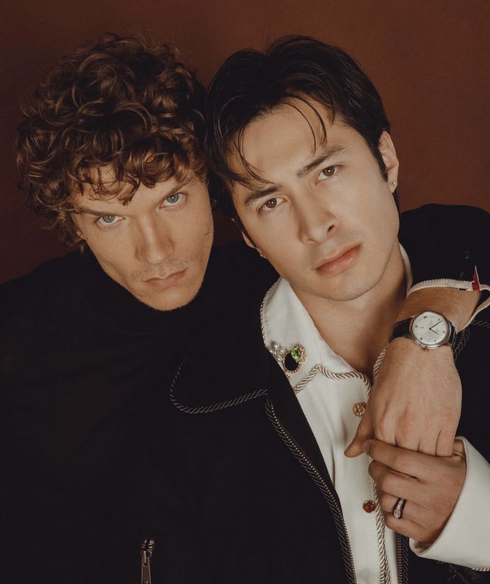 hollanovst's tweet image. can i get ten more of these