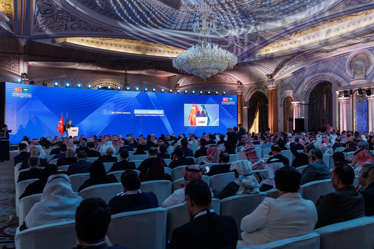 botek_arge's tweet photo. Botek Board Member and TBS General Manager Mr. Murat Çelik participated in the Saudi Arabia–Türkiye Investment Forum and the Türkiye–Egypt Business Forum, organized by DEİK under the auspices of the Presidency of the Republic of Türkiye. https://t.co/zdmKvEak6P