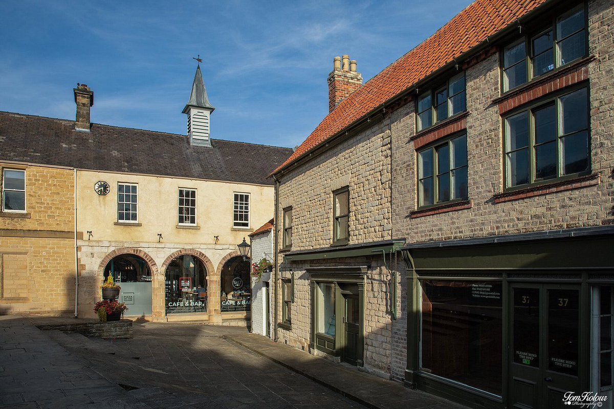 GBbooze's tweet photo. Pizza on the Square, Old Town Hall, #Malton 🍻
Four cask ales will be on offer, including Ossett Brewery’s very own #Yorkshire Blonde and White Rat, and two rotating guest ales. 🍕Sourdough Pizza 🥪Sandwiches,🍺Cask & Craft Beers. #WorldPizzaDay https://t.co/vtUCqayBKj