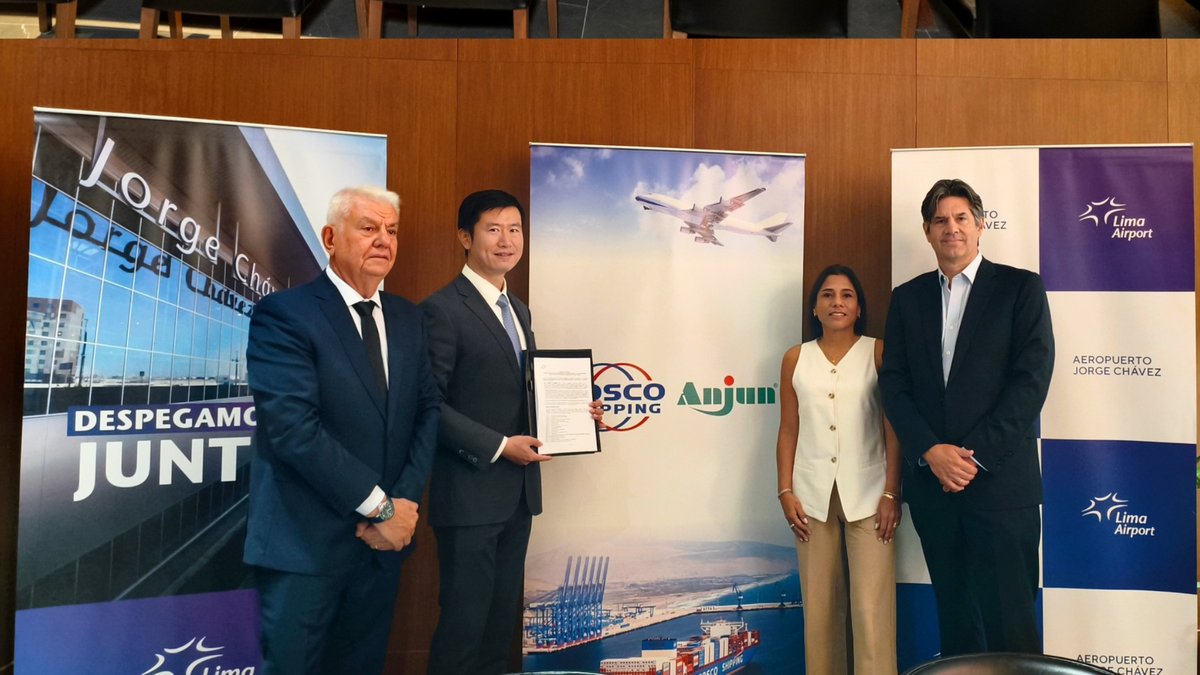 CoscoEurope's tweet image. COSCO SHIPPING &amp;amp; Anjun have secured rights for the Lima Airport Apron Warehouse Project! 📦 

✈️ Tarmac access for quick cargo turnaround
📐 11,885 m² #warehouse space + 5k m² for future expansion
📄 15-year concession

#SouthAmerica #eCommerce #logistics! #AirFreight