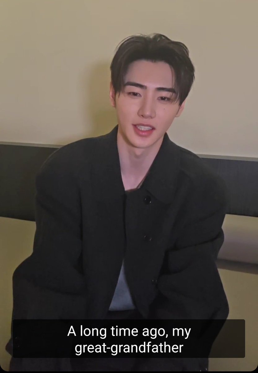 heejvkeey's tweet image. Sunghoon saying he wants to pass the things he recieved from the Olympics(outfit, torch if he gets it etc), down to his future generations, tell the kids that their great grandfather did the torch relay for the Olympics😭😭😭HE IS SUCH A FAMILY MAN AND SO ADORABLE I WANNA CRYYYY