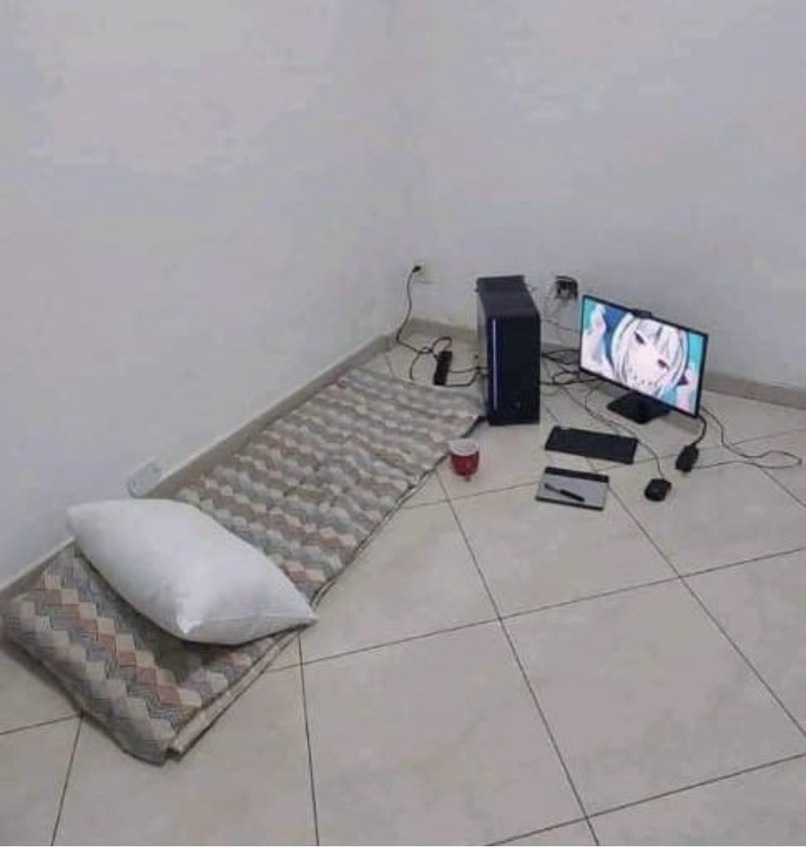Crypto guys will have 7 figs and still live like this