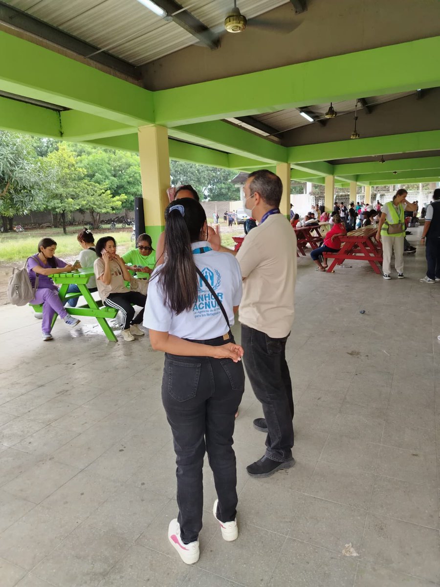AcnurColombia's tweet photo. 📍Córdoba 🇨🇴

🚨Lluvias e inundaciones desatan una emergencia humanitaria sin precedentes.

🔴Más de 37.000 personas afectadas.

🔴Las comunidades que ya enfrentan riesgos de protección por el conflicto armado son particularmente vulnerables. 

📃Más info: https://t.co/PJ9NanPfV8 https://t.co/7ROv0Wsj9e