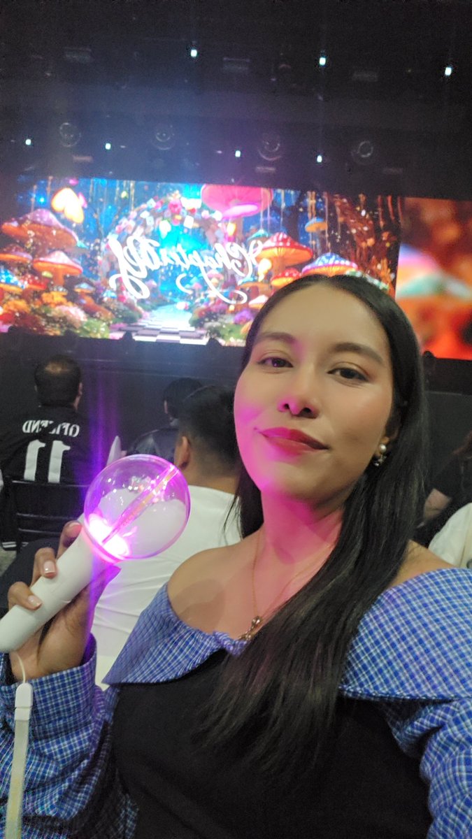 AnahiChaveez's tweet photo. Este año es MI AÑO 💖🫰🏼✨️
#YerinInMexico #Chapter_Y #YerinShinesInMexico https://t.co/sSeL2gjyGi