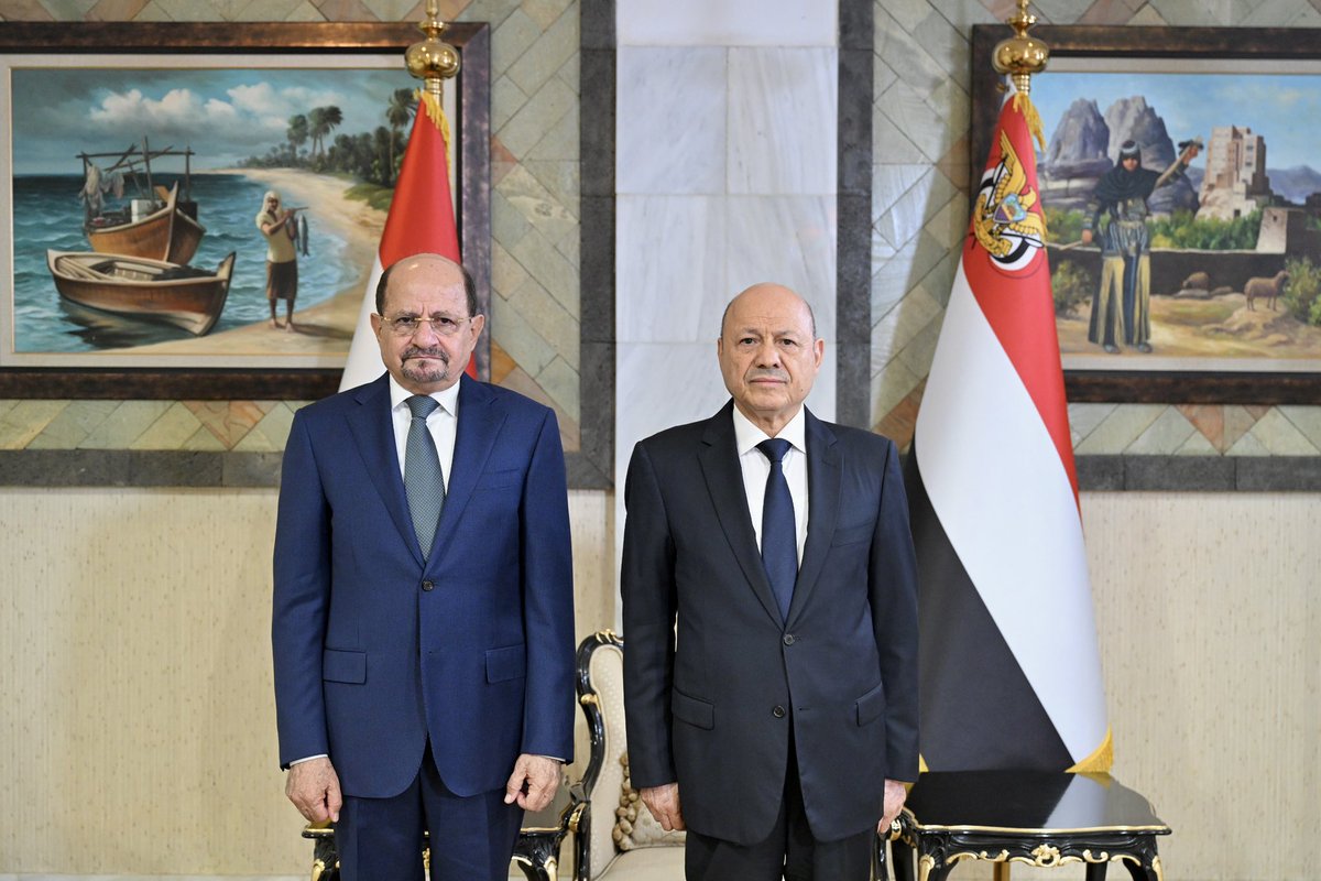 Prime Minister, Minister of Foreign Affairs and Expatriates, Dr. Shaya Mohsin Zindani, and the members of his government took the constitutional oath before His Excellency President Dr. Rashad Mohammed Al‑Alimi, President of the Presidential Leadership Council