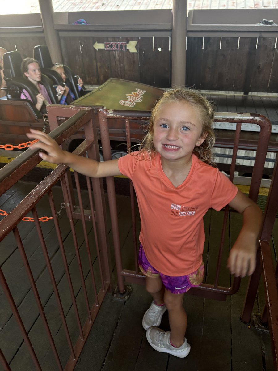 Chris Armstrong tweet media