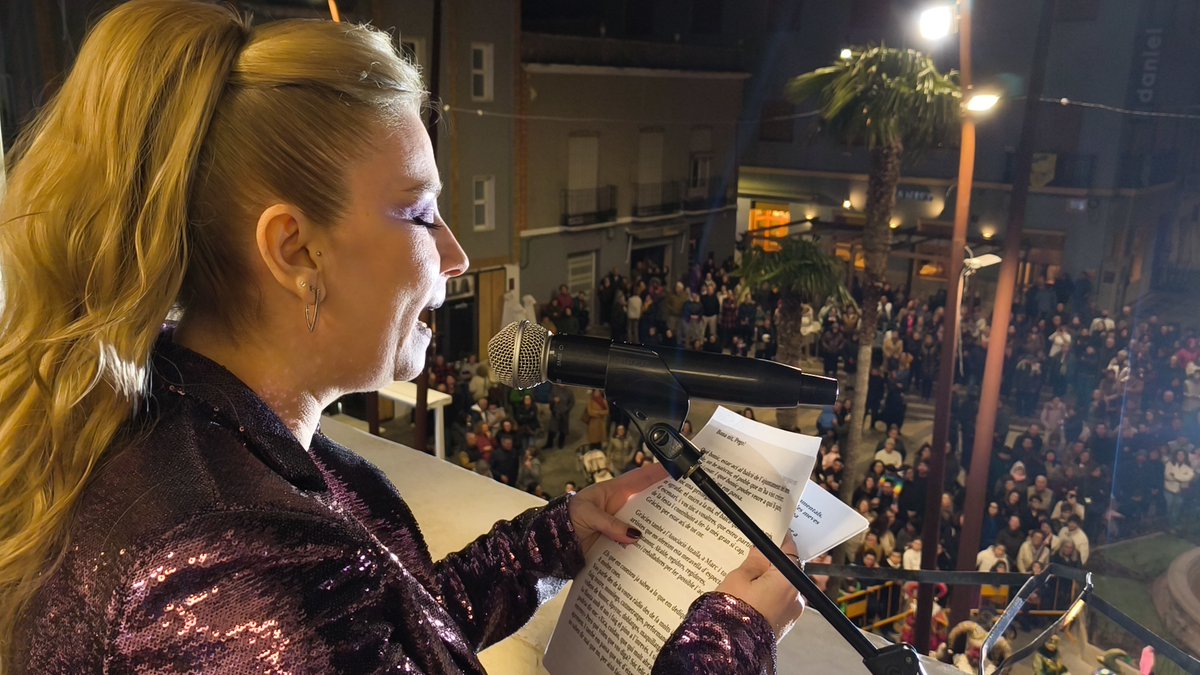 “Des que tinc ús de raó he viscut el  Carnestoltes com una de les millors èpoques de l’any” manifestava la  pregonera 2026, Carolina Ferrer

radiopego.com/des-que-tinc-u…