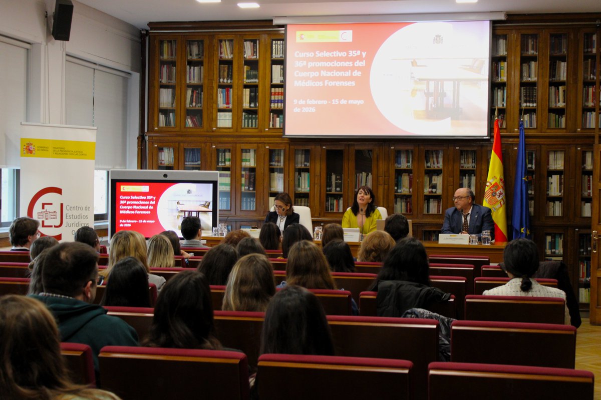 🧑‍⚕️⚖️ Iniciamos el curso selectivo de las 35ª y 36ª promociones del Cuerpo Nacional de #MMFF con 37 futuros médicos forenses.

El acto de apertura ha corrido a cargo de nuestra Directora, Laura Cambero Valencia.

👉 Más detalles en la #NoticiaCEJ: cej-mjusticia.es/es/node/1094