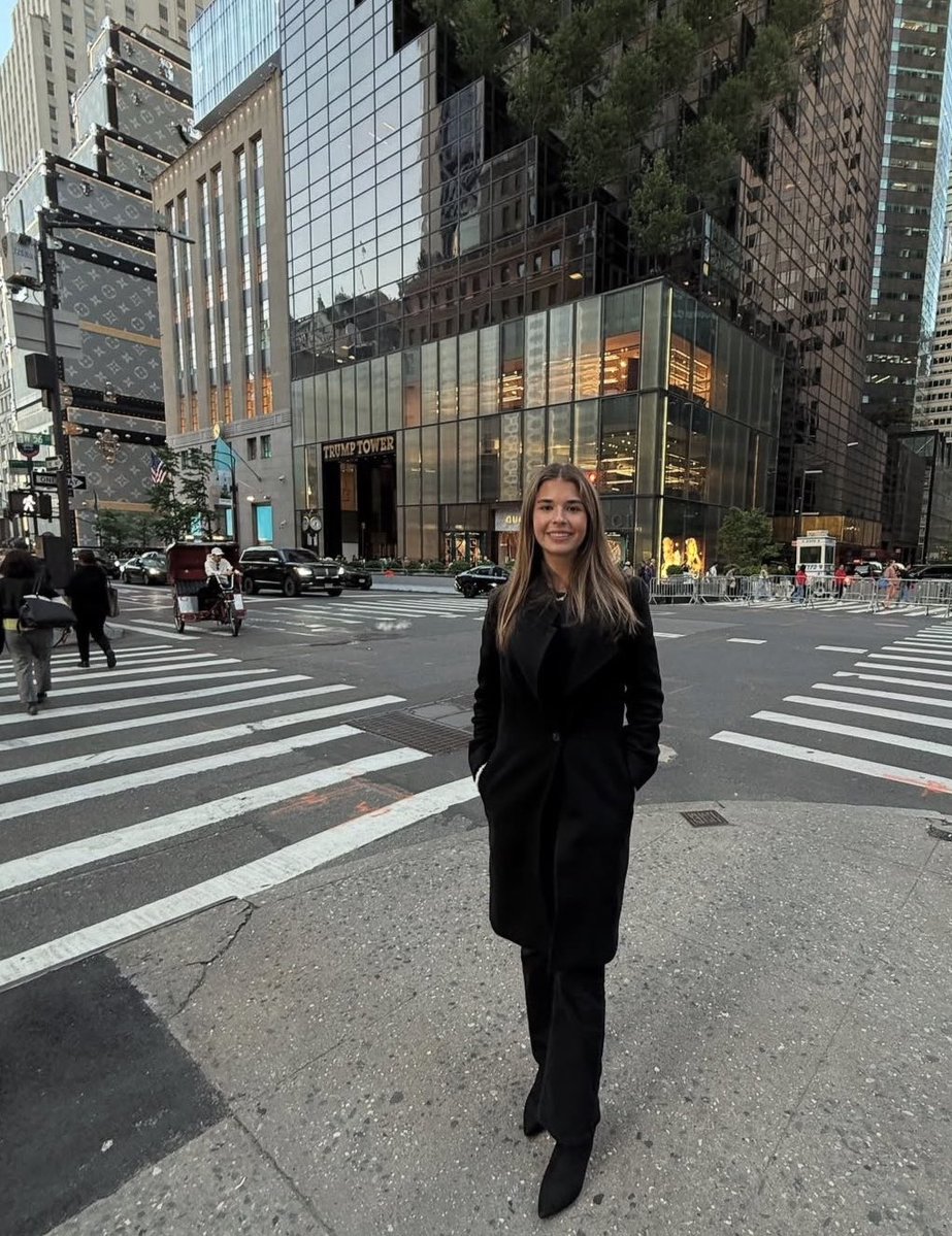 GrandDaughterX's tweet image. If you believe Jesus rose from the dead, type Amen.