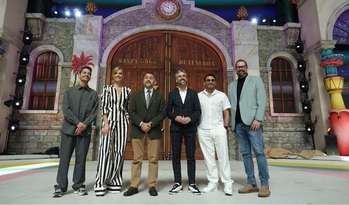 #Carnaval2026|| Santa Cruz presenta su acto más emblemático: la Gala de la elección de la Reina del Carnaval.
facebook.com/share/1H7L4MRm…
#GalaReinaSC #CarnavalSC26 #SantaCruzdeTenerife #CanariasVive #CarnavalCanarias