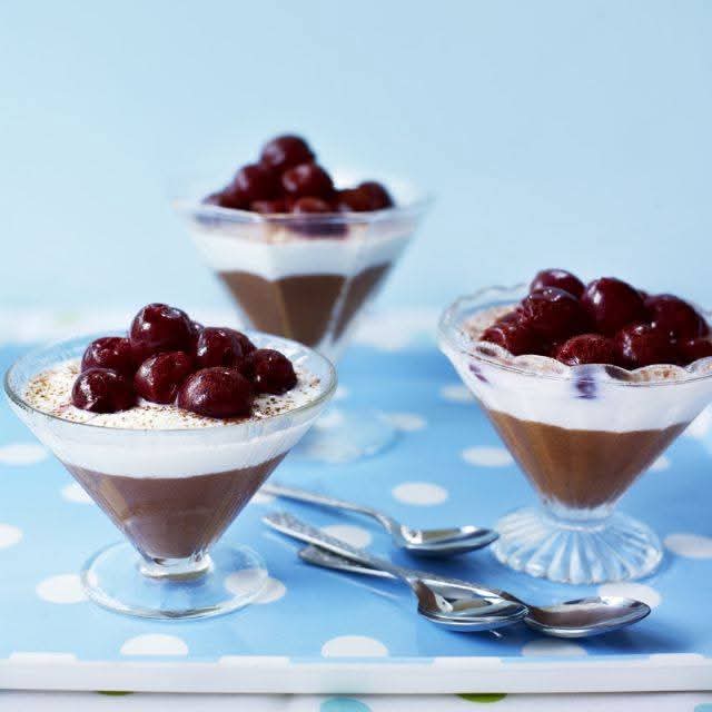 Black Forest pots

All the extravagance of Black Forest gâteau in a low Syn mousse

From our member website