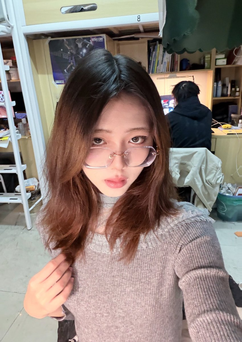 可怜的小浩 tweet media