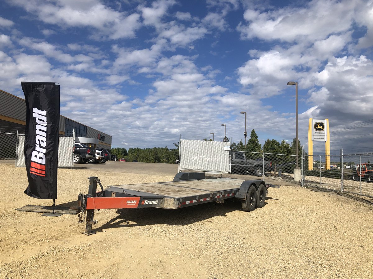 Hauling made easy. This 2019 Brandt UBT822 trailer is ready to take on your biggest jobs: bit.ly/4qhNw5O 
#MachineMonday
~~
Le transport en toute simplicité. Cette remorque 2019 Brandt UBT822 est prête à prendre en charge vos plus gros travaux: bit.ly/4klxF58