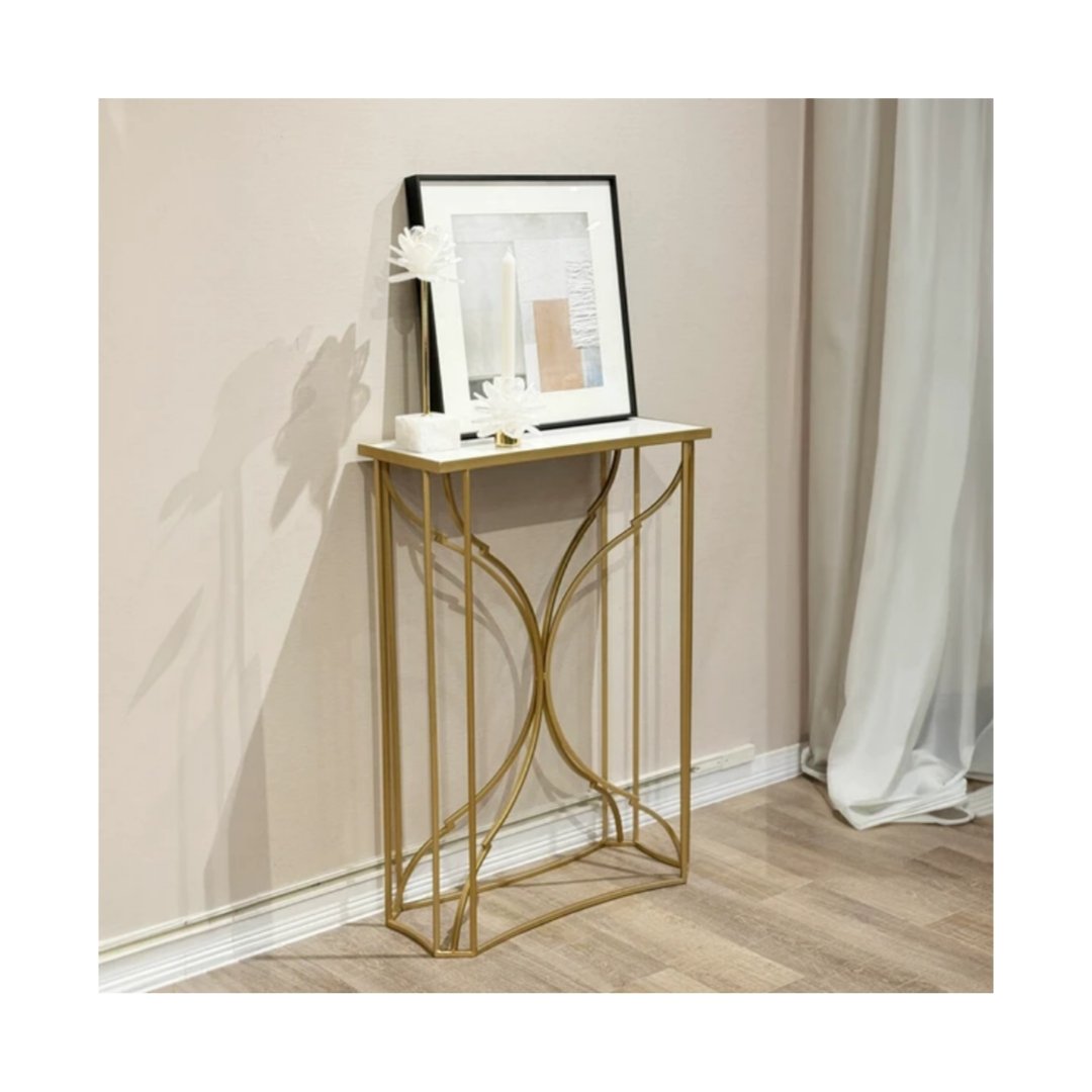 【送料込】大理石コンソールテーブル

アンティーク調のゴールドフレームと人造大理石の天板が高級感漂うモダンなコンソールテーブル✨️
copernicus.by6sense.shop/items/133767465