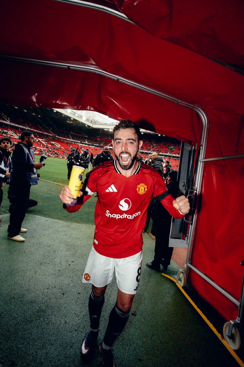 UtdDistrict's tweet image. #mufc Player of the Matches since Michael Carrick's appointment:

🇧🇷 Casemiro vs Man City
🏴󠁧󠁢󠁥󠁮󠁧󠁿 Harry Maguire vs Arsenal
🇧🇷 Casemiro vs Fulham
🇵🇹 Bruno Fernandes vs Spurs

𝐄𝐗𝐏𝐄𝐑𝐈𝐄𝐍𝐂𝐄. ✨