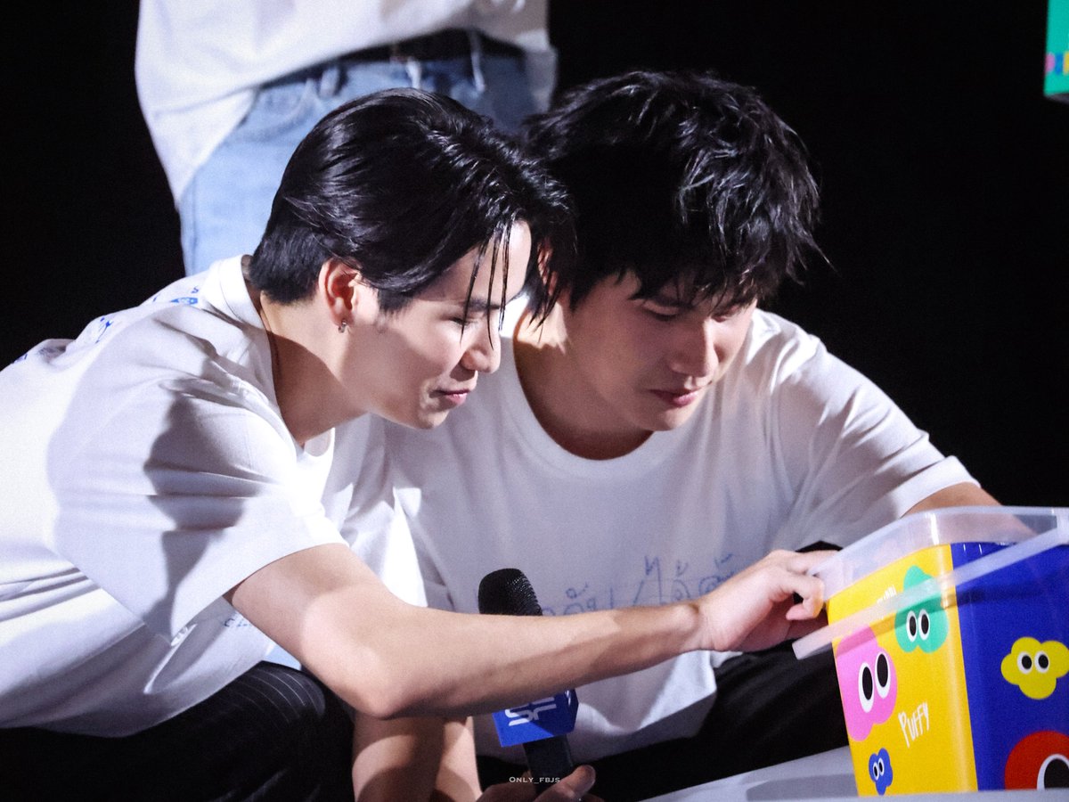 only_fbjs's tweet image. • 🥑🌊🦥💰「 260209 」 

อันนี้มือโผ้มมมม 😳

WINNYSATANG SAMRUAY X HR
#SFxWinnySatangSamruay
#winynny #satangks