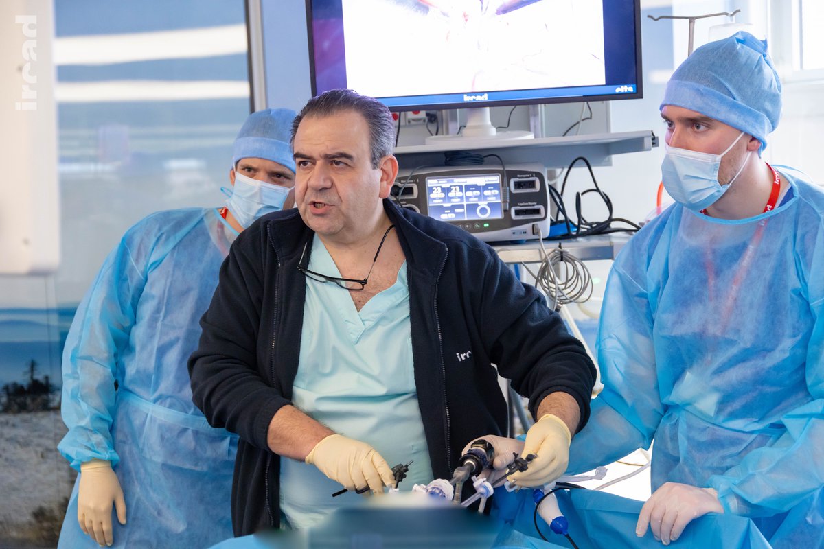 IrcadFrance's tweet image. The first general #surgery course of the year wrapped up last week!

It was an enriching experience filled with learning opportunities in the auditorium as well as in the lab 🤩

See you again in May for the next course! 😁

#ircad #minimallyinvasivesurgery