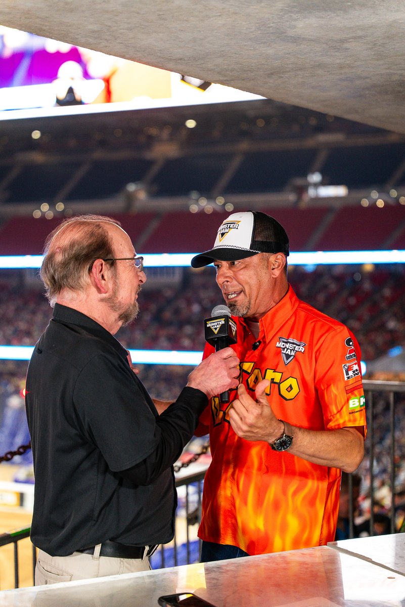 Feld Entertainment tweet media