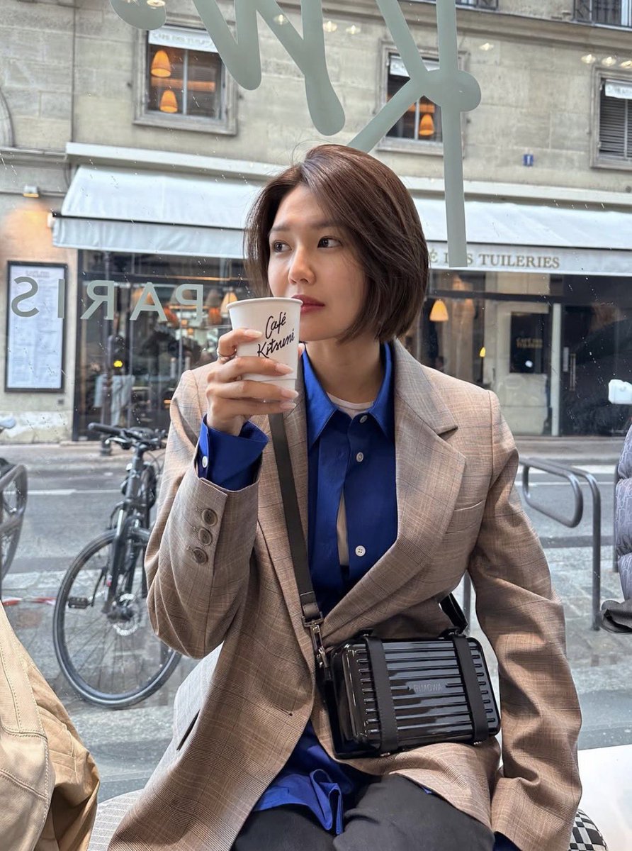 ultsootaeng's tweet image. happy birthday sooyoung ♥️🎂 wish you the best day ahead and the most beautiful things in the world 🥹

(and ofc enjoy lots of good foodddd)

#소원의아이돌아이_수영아_생일축하해
#MyIdolChoiSooyoung