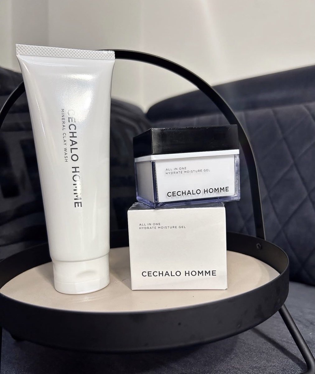 🌹バレンタインギフトに🌹

当院監修のメンズスキンケアブランド
セシャロオム(CECHALO HOMME)から、
洗顔料とオールインワンエイジングケアジェルセット。

👇👇👇👇👇
item.rakuten.co.jp/cellpure-cosme…

#福士蒼汰 さんが表紙の、
GOODAでも紹介されている
おしゃれな男性が選ぶメンズドクターズコスメです。