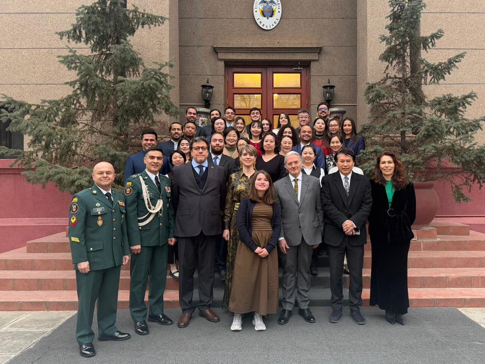 Embajada de Colombia en China 哥伦比亚共和国驻华大使馆 tweet media