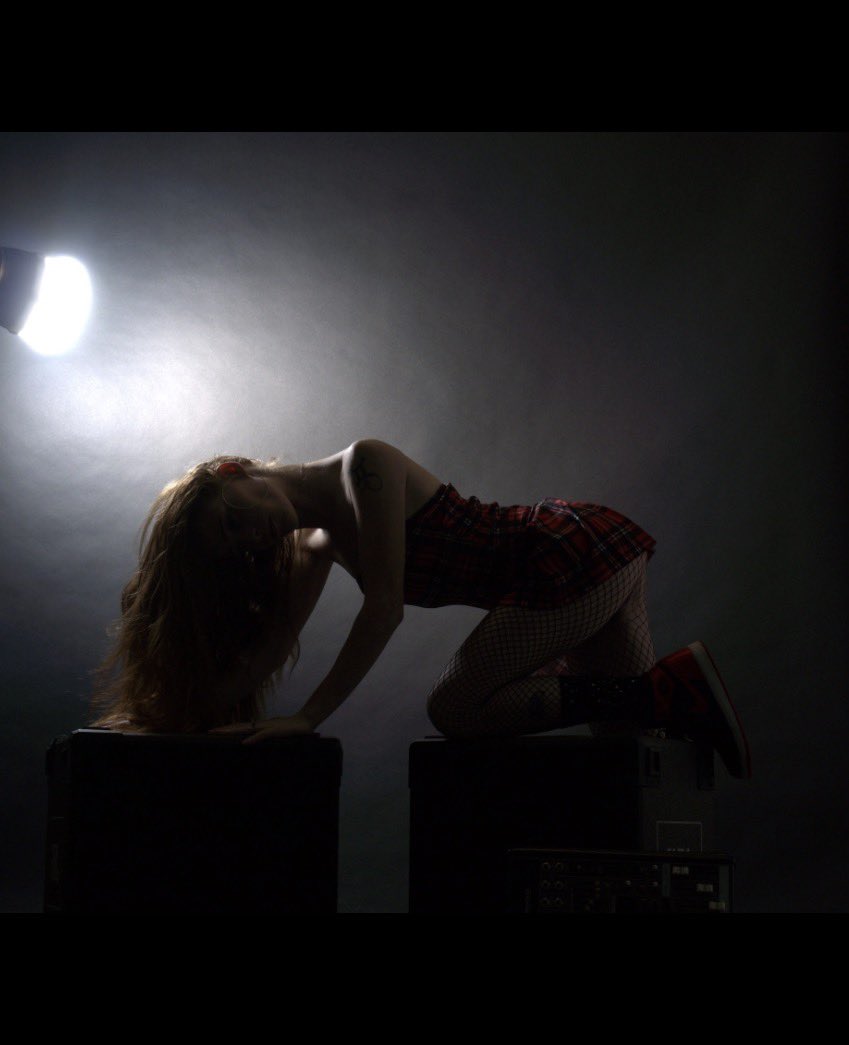 LexDacoldest's tweet photo. Let’s turn the lights down low 😩 https://t.co/c2fZOfED4i