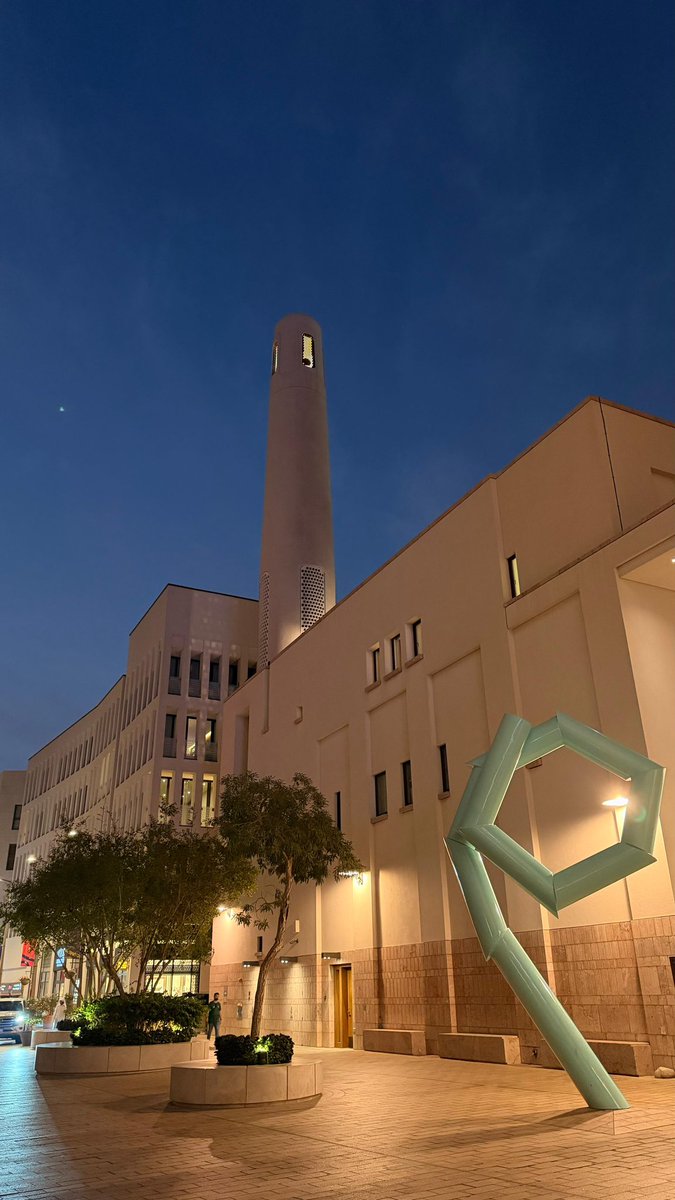 qatarweather's tweet image. مساء الخير
طقس بارد نسبياً إلى بارد وغبار عالق، ضباب خفيف إلى ضباب لاحقاً. الرياح شمالية شرقية خفيفة السرعة. #قطر

Good Evening 
Relatively cold to cold weather and hazy, misty to foggy later. Winds are Northeasterly  light in speed. #Qatar