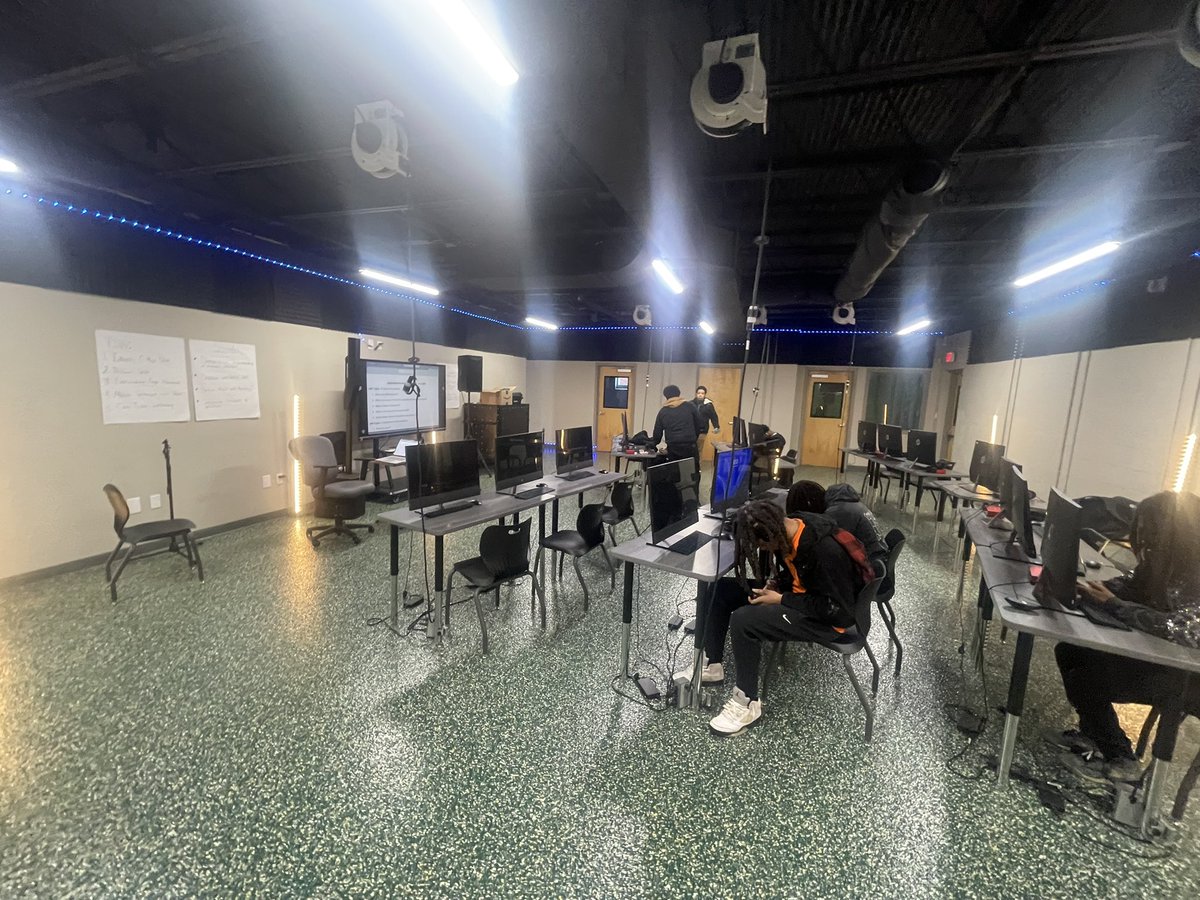 J Edward Bridgeman tweet media