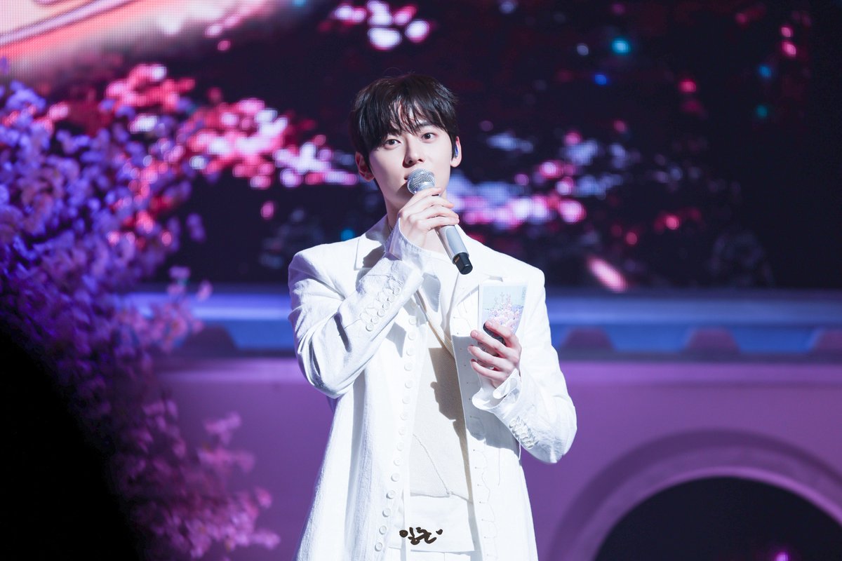 260206 도화원 팬미팅
🌸
#황민현 #HWANGMINHYUN