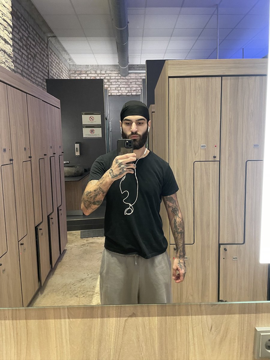 bassmemory tweet media