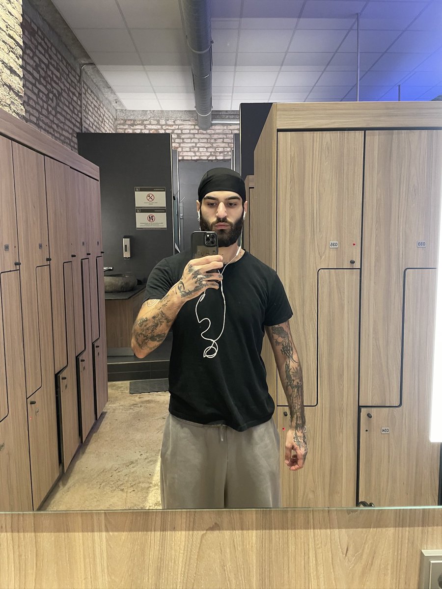 bassmemory tweet media