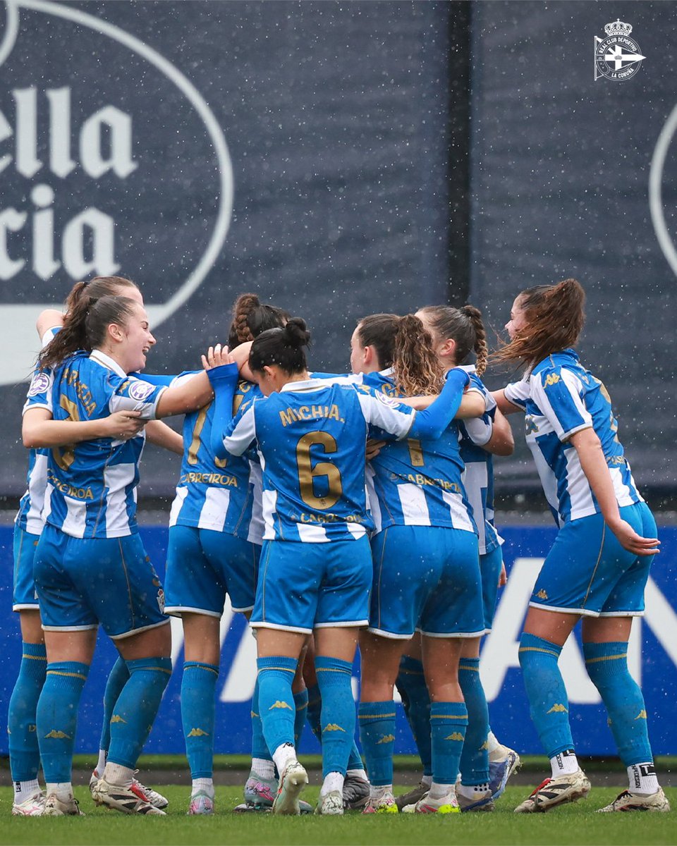RCDeportivo's tweet photo. Moi feliz luns, A Coruña! 🤩

🏑 @HockeyClubLiceo 🤝🏀 @basquetcoruna 🤝🤾‍♂️ @OARCorunaBM

⚽️ @RCDeportivoFem 🤝 @DeporCanteira https://t.co/Qeclpu5HEk
