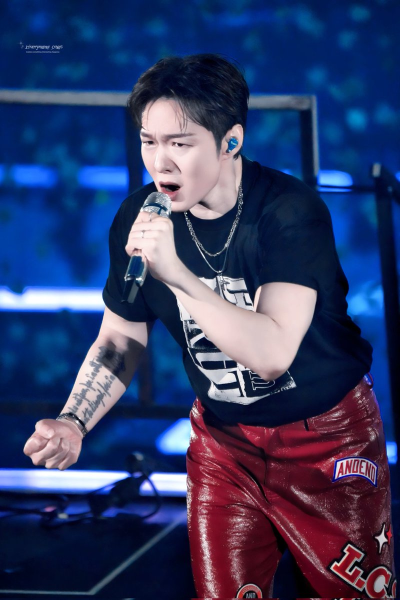 0321_zz6lcs's tweet photo. 260208 이창섭 앵콜 콘서트 AND  END 막콘 
I should be
그렇다 해도 
후회한대도 
나아갈 뿐야 멈출 수 없어
너 있는 곳으로 💙
 #이창섭 #LEECHANGSUB 
#비투비 #BTOB 
@LeeCS_BTOB https://t.co/tAOewfuO1M
