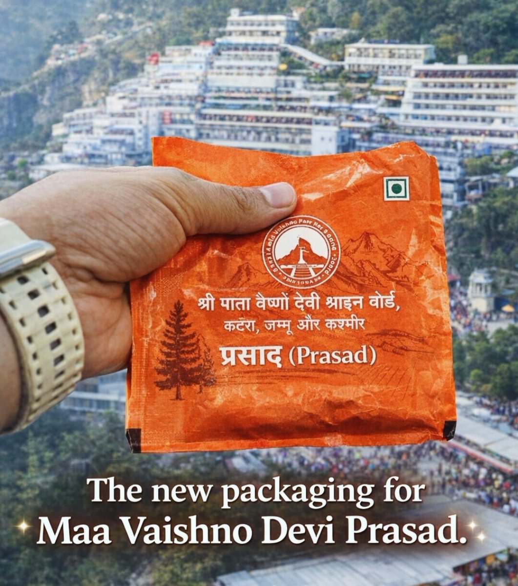 anytripin's tweet photo. Maa vaishno devi prasad - New packaging 🤗 
....

#vaishnomata #vaishnodevi https://t.co/aKadPSJeyk