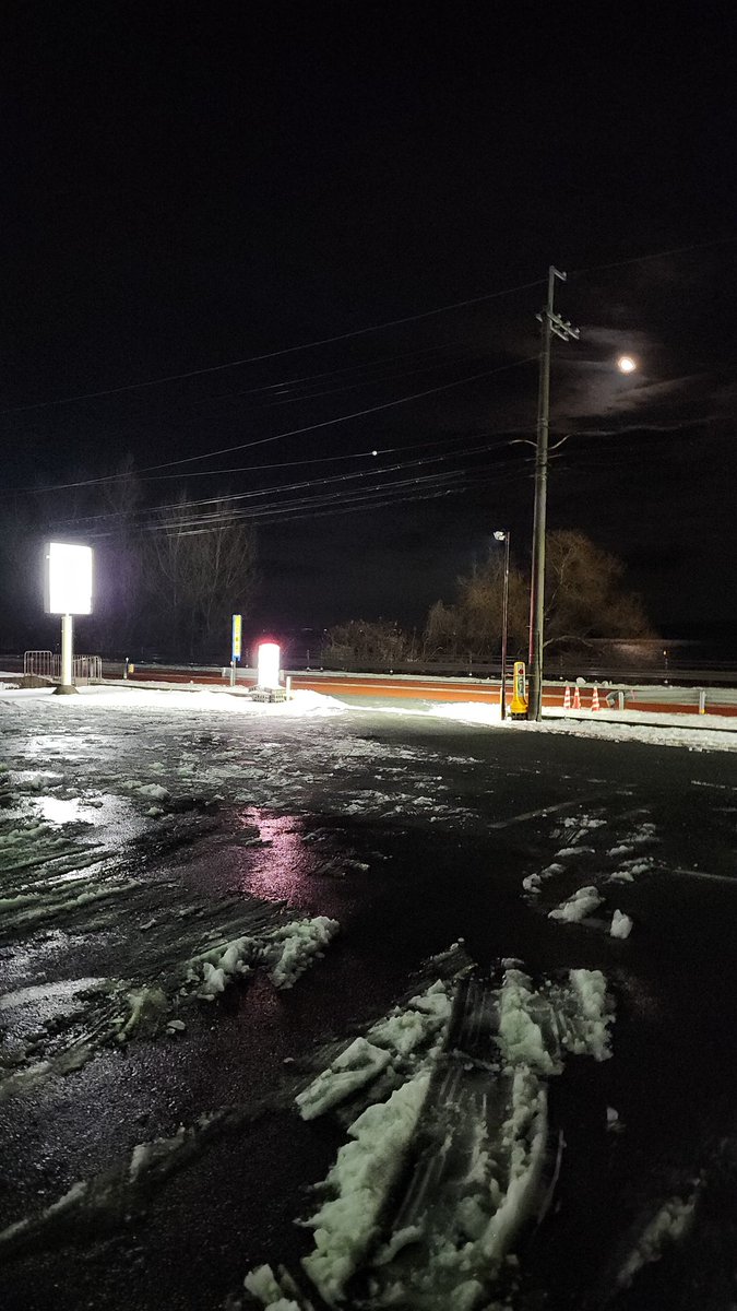 深夜のコンビニ☺️