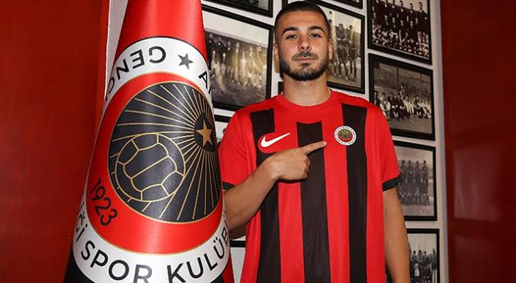 BESRAGID's tweet image. #fairplay #oğulcan
Tebrikler Oğulcan Ülgün 
👏👏👏👏