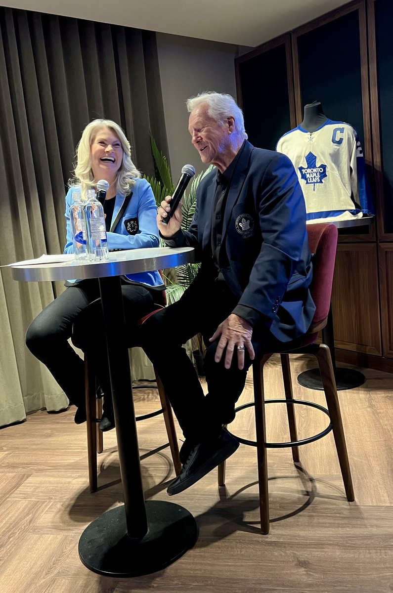 Christine Simpson tweet media