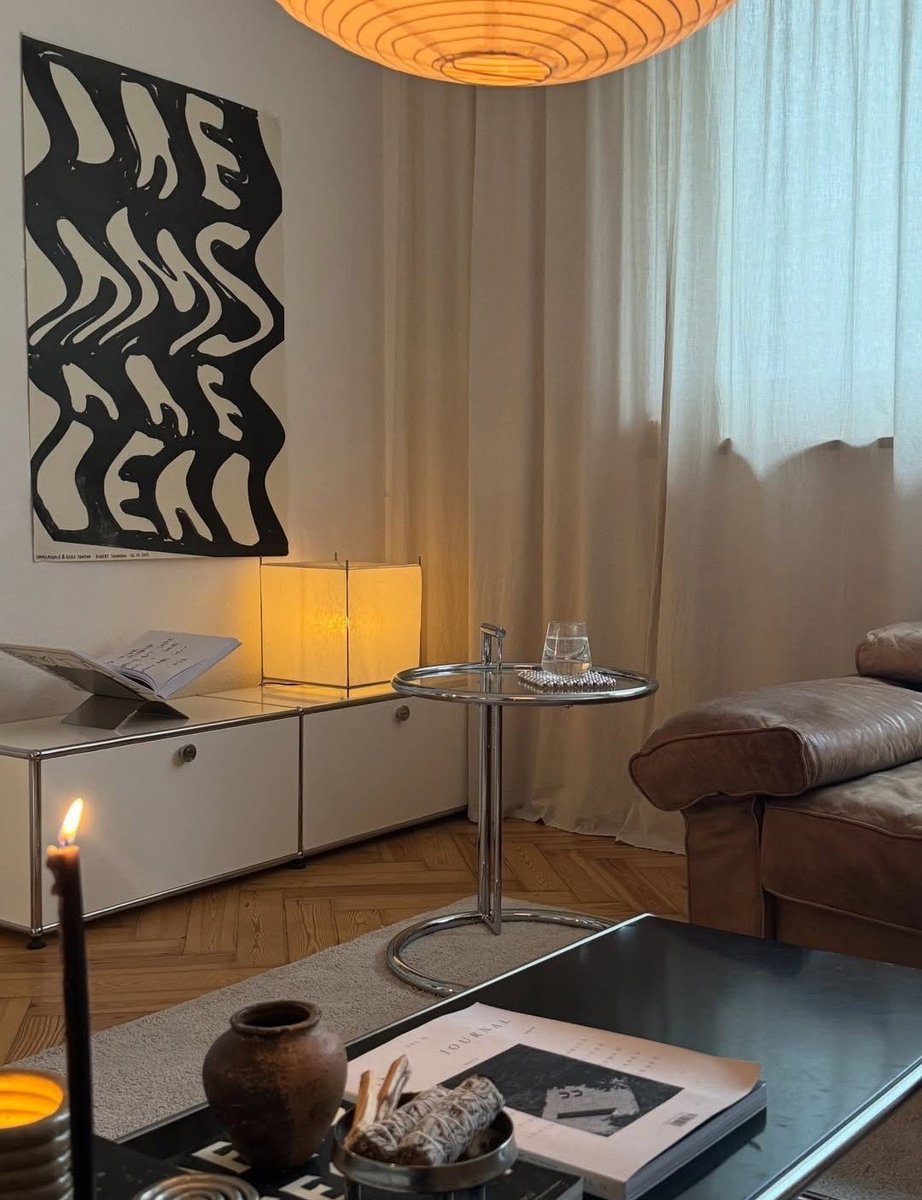 TOLLIstudio's tweet photo. Through the doorway, soft light, warm wood floors, paper lantern glow.
Low seating, natural textures, and space to slow down.

Is warm lighting the secret to a calm home?

#ApartmentMood #InteriorAtmosphere #ScandinavianStyle #CozyCorners #DesignInspiration https://t.co/lK63X5B63M