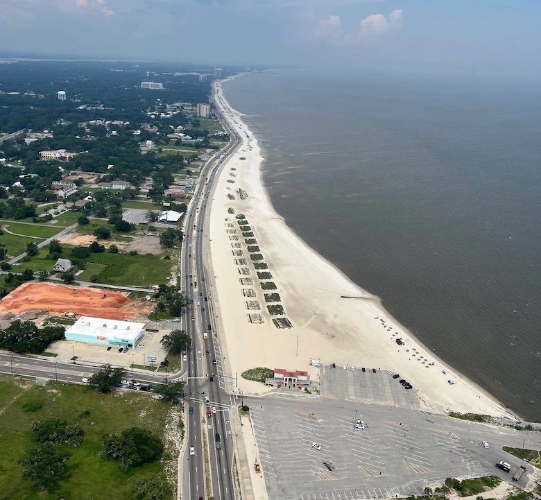 AtlantaCorps's tweet image. Beach Renourishment in action across the South Atlantic Division!
USACE districts across the South Atlantic Division are hard at work strengthening coastlines, protecting communities and improving vital beach intrastructure. 
#USACE #BeachRenourishment