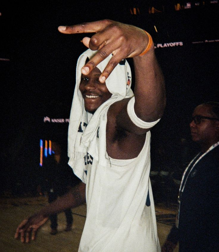 🪜LADDER CHALLENGE DAY 4

$250 ——>$100,000 

Play 1️⃣ $250.00 -> $442.21✅
Play 2️⃣ $442.21 -> $843.93✅
Play 3️⃣ $843.93 -> $1,414.27✅
⭐Play 4️⃣ $1414.27 -> ⌛

Sending to Everyone who Likes + RT+ Replies 

(𝙢𝙪𝙨𝙩 𝙛𝙤𝙡𝙡𝙤𝙬 @𝘽𝙚𝙩𝘽𝙡𝙞𝙩𝙯𝙋𝙧𝙤 𝙩𝙤 𝙙𝙢)

LETS STAY