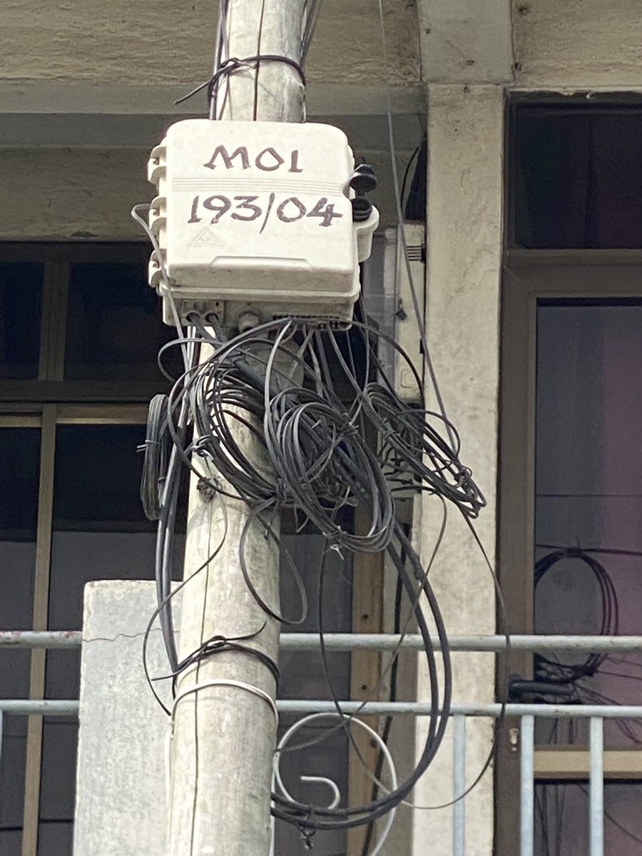 <a href="/asktelecelgh_/">Telecel Ghana Customer Care</a> <a href="/TelecelGhana/">Telecel Ghana</a> please don’t wait for this to fall completely down before action is taken. Location 

maps.app.goo.gl/sHMGyCcBLSrzSA…