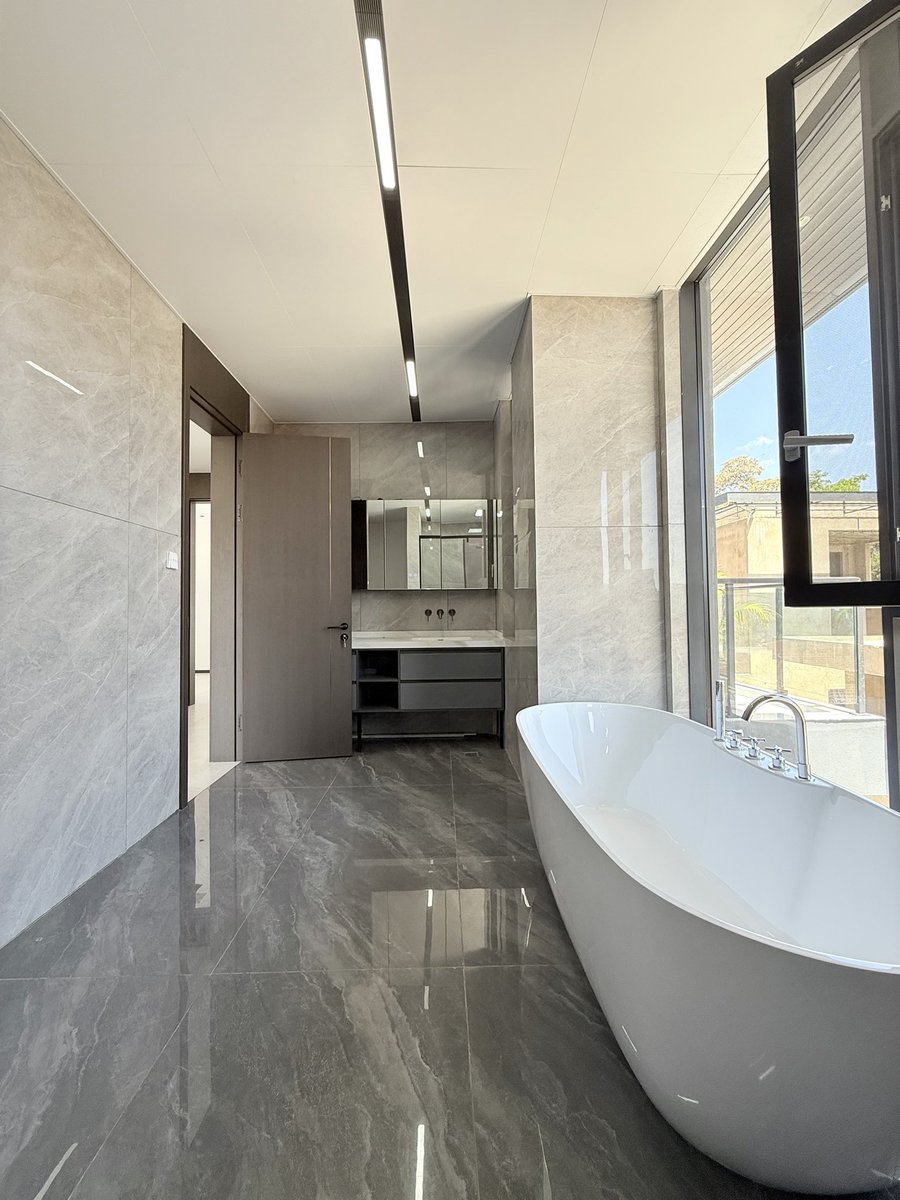 Properties 360 tweet media