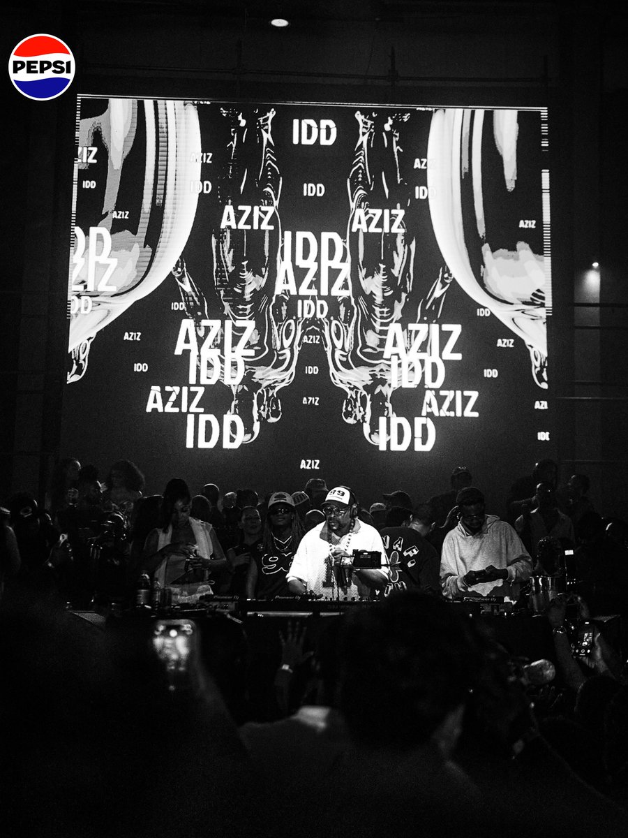 Pepsi_Naija's tweet image. No warm up. No slow build.

We hit Element House and the vibes went straight to 100. 

Drop an emoji in the comment if you turned up with us.

#PepsiNaija #ElementHouse #RefreshTheStreetz