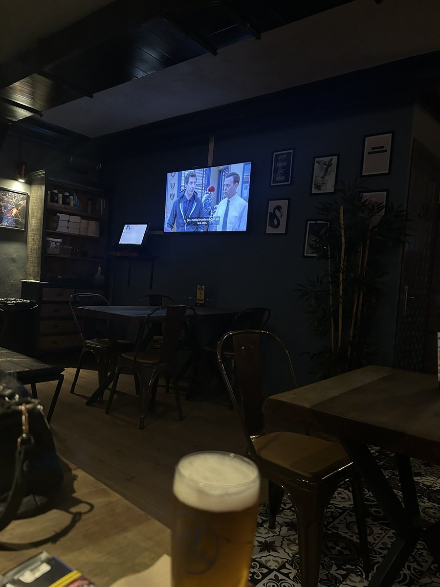 b99 izlemeye puba geldik aktivitesel puanim 11/10