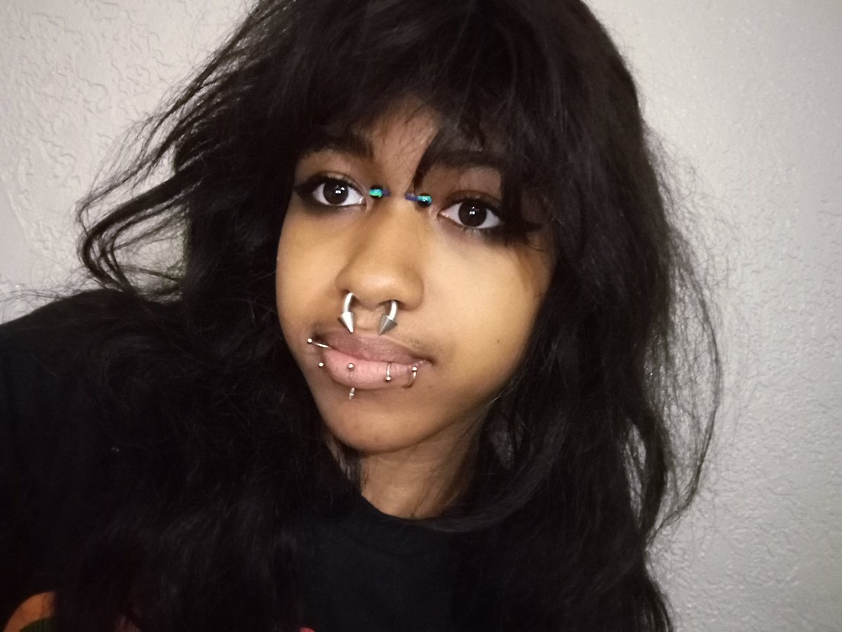 Koffie 🌸 (1.8/34lbs) tweet media