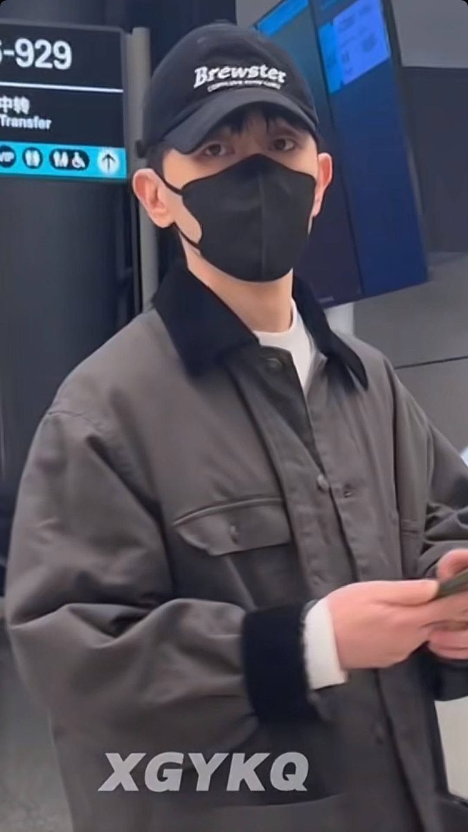 More 🖼️

#Denglun 

cc - Logo