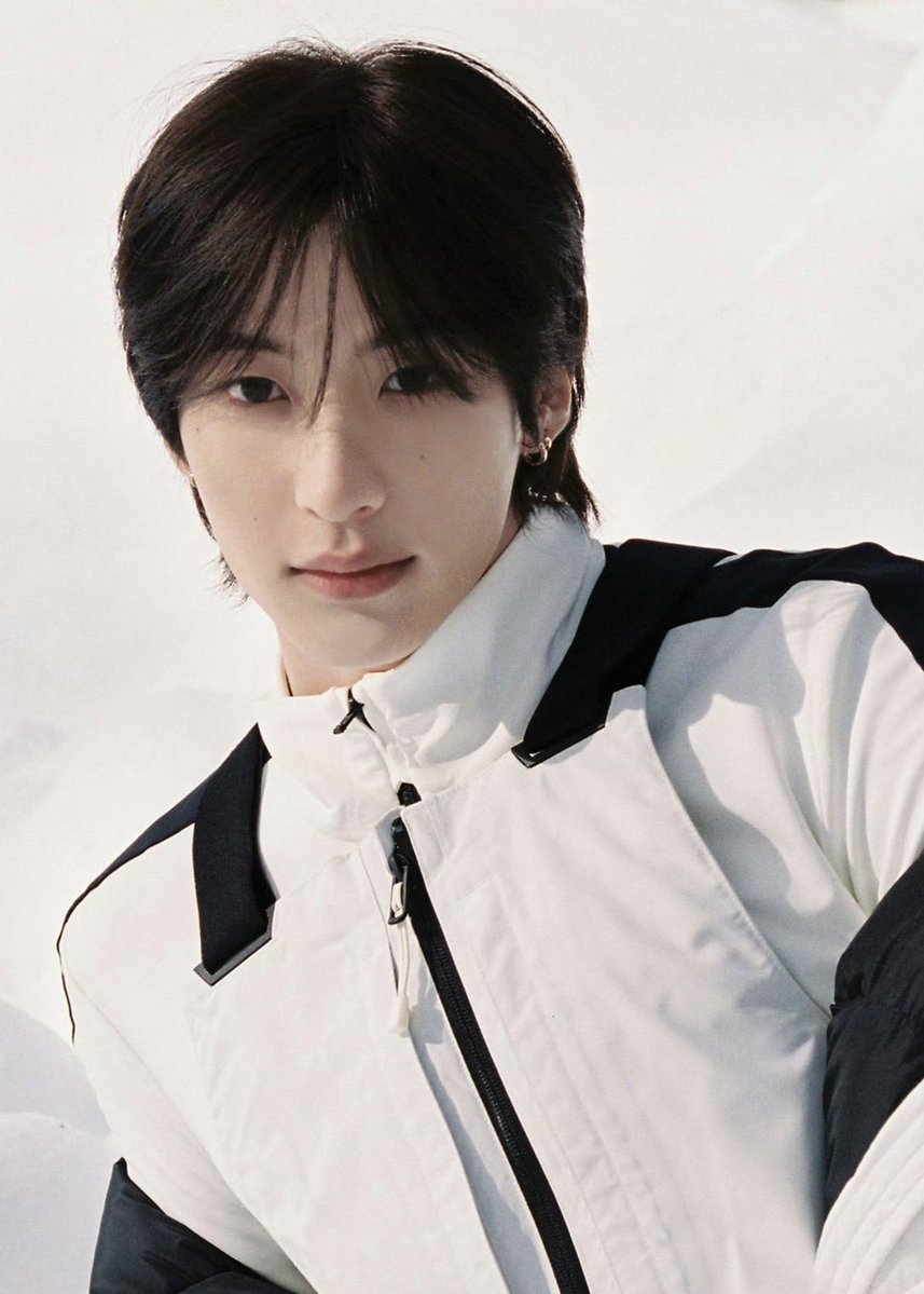 Hazel9502's tweet image. แอนตันลีนักกีฬาไอซ์ฮอกกี้ กับยัยผมบลอนซ์ผู้จัดการทีมที่มหาลัย