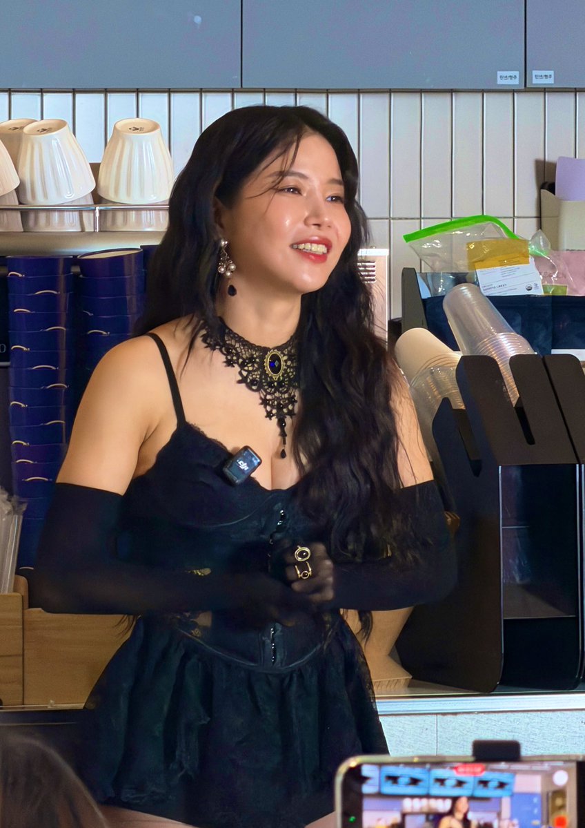 2026 솔라 HAPPYSOLAR DAY ❤️

#SOLAR #솔라 #마마무