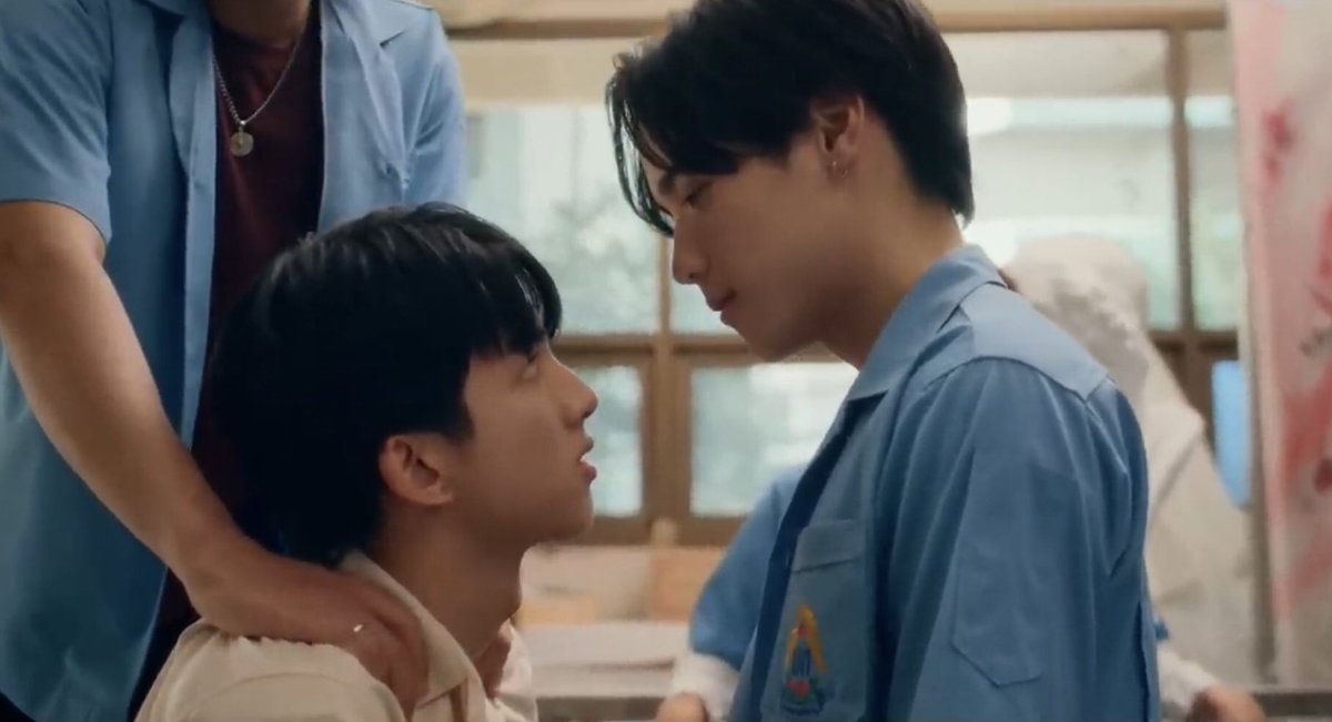 لا ياحبيبي محد يناظر عدوه زي هيك
كذا you want him so bad